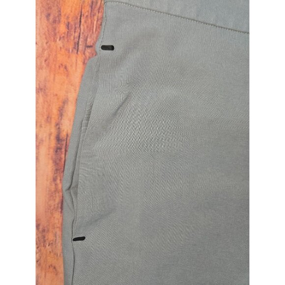 Travis Mathew Mens Grey Golf Shorts Size 40 - Picture 6 of 8